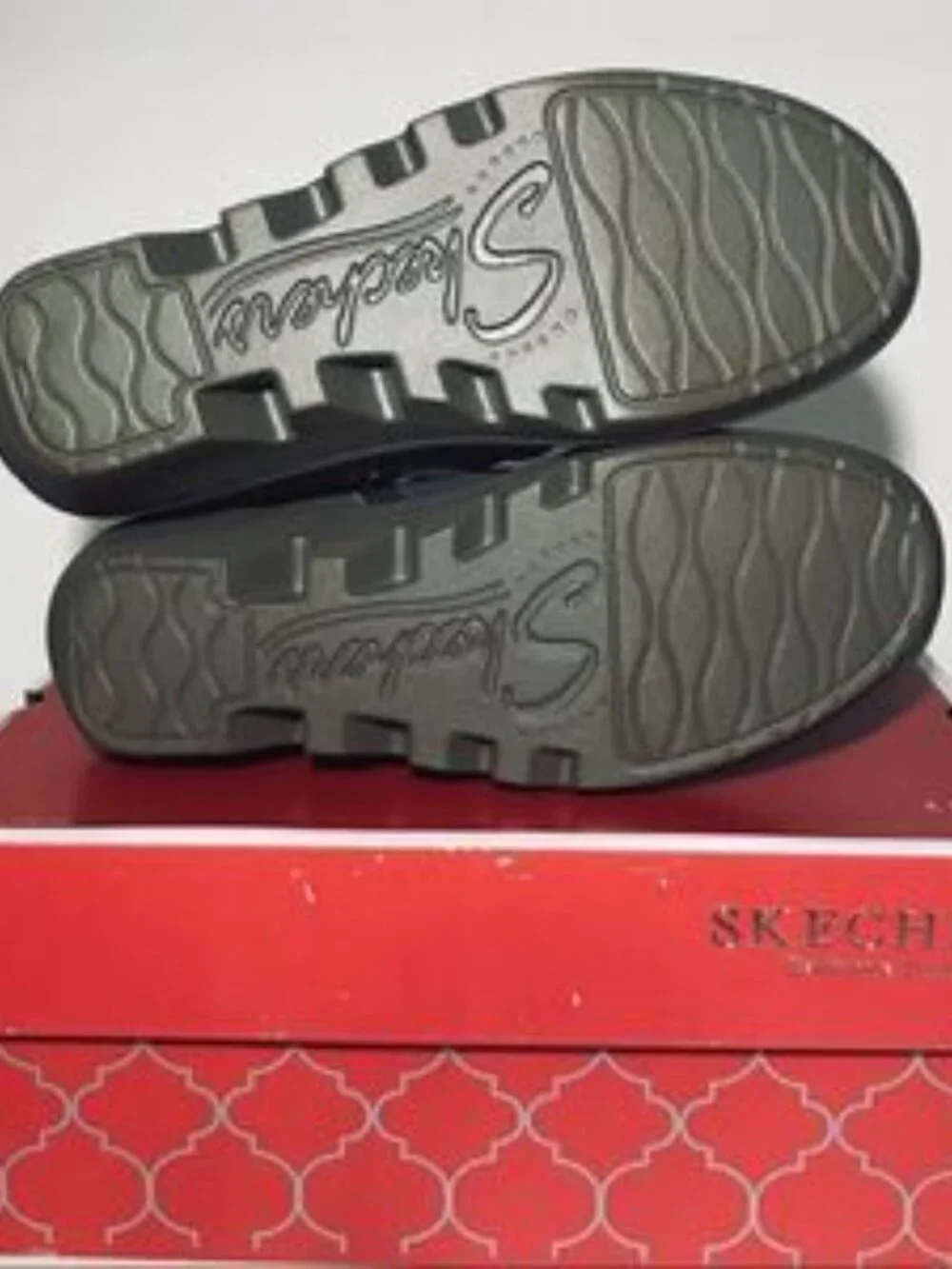 Skechers Jumper Studded Sherpa Trim Bootie
